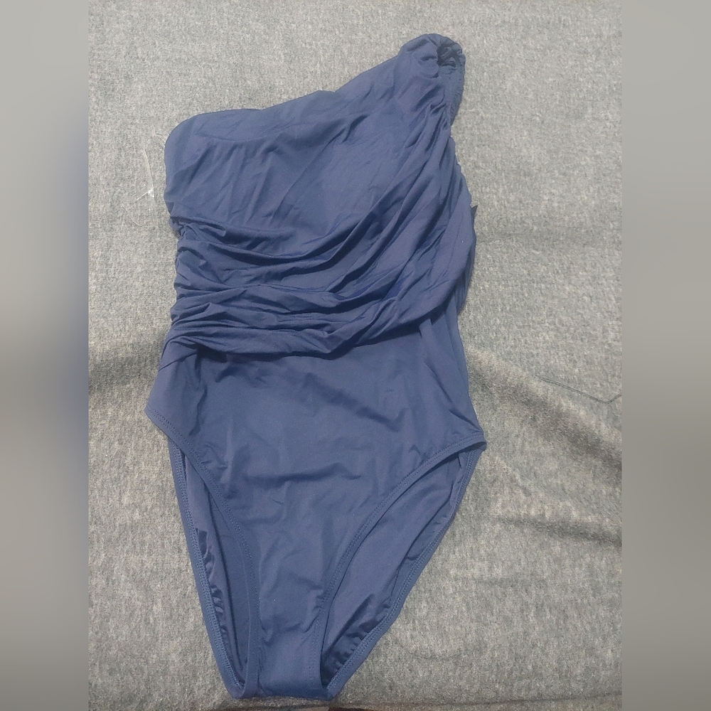La‎ Blanca navy one shoulder swimsuit Size 10